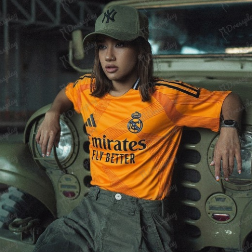 Real Madrid 24/25 Home Jersey