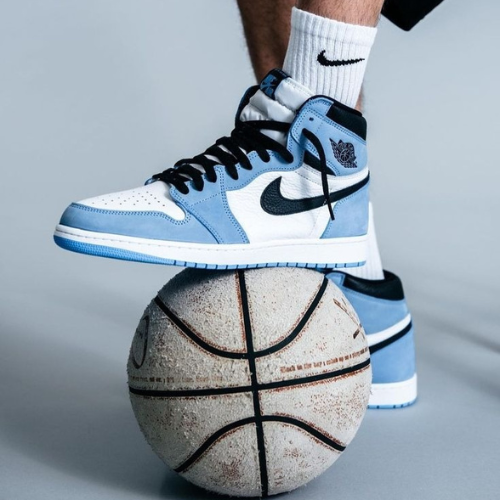 Nike Air Jordan 1 Retro High OG Sneakers