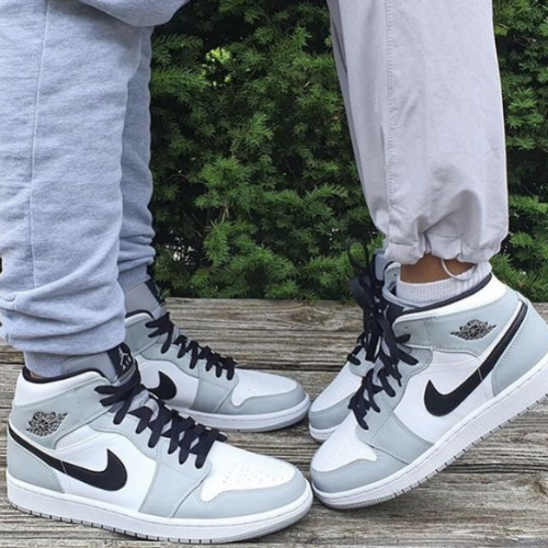 Nike Air Jordan 1 Retro High OG Sneakers
