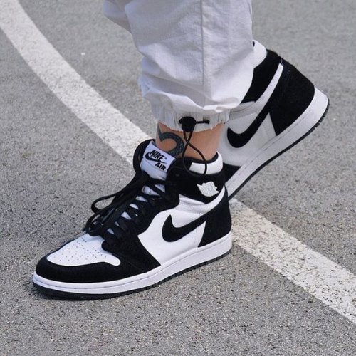 Nike Air Jordan 1 Retro High OG Sneakers