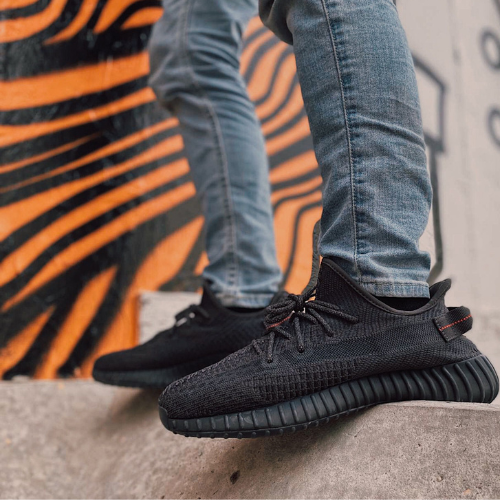 Yeezy 350 V2