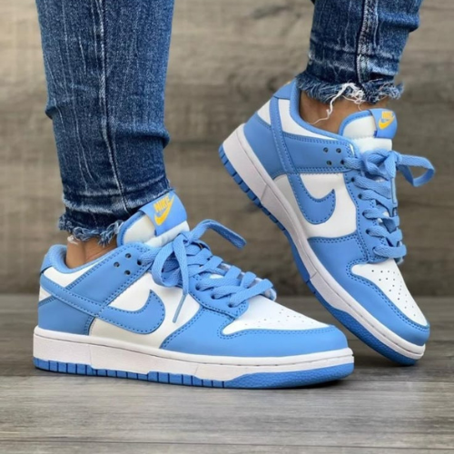 Nike Dunk Low Sneakers