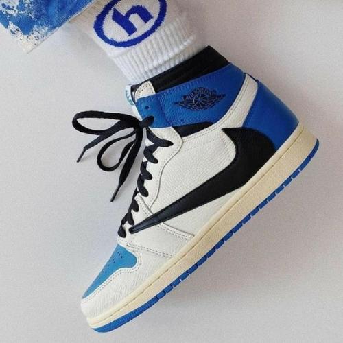 Nike Air Jordan 1 Retro HI Travis Scott Sneakers