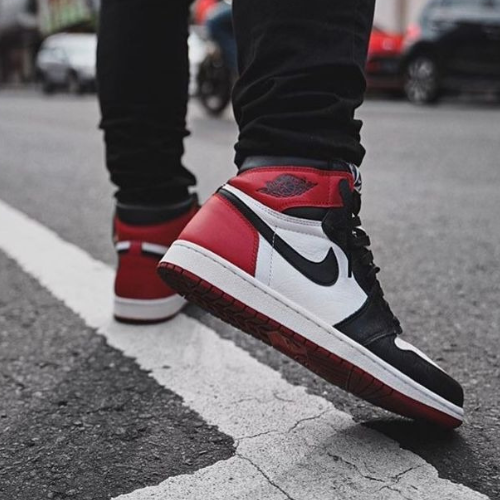 Nike Air Jordan 1 Retro High OG Sneakers