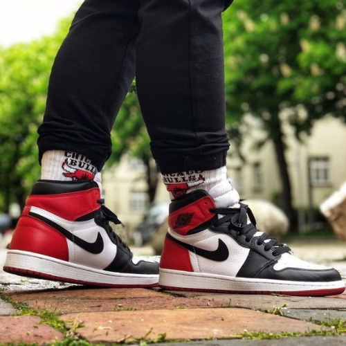 Nike Air Jordan 1 Retro High OG Sneakers