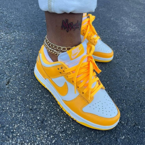 Nike Dunk Low Sneakers