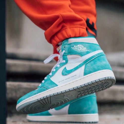 Jordan 1 Retro High OG "Turbo Green"