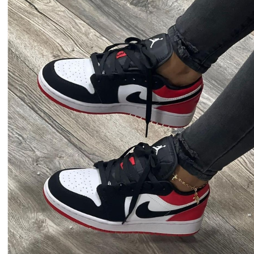 Air Jordan 1 Low "Black Toe"