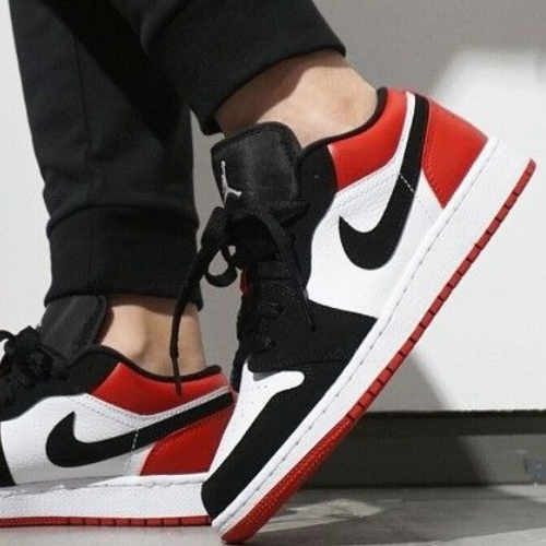Air Jordan 1 Low "Black Toe"