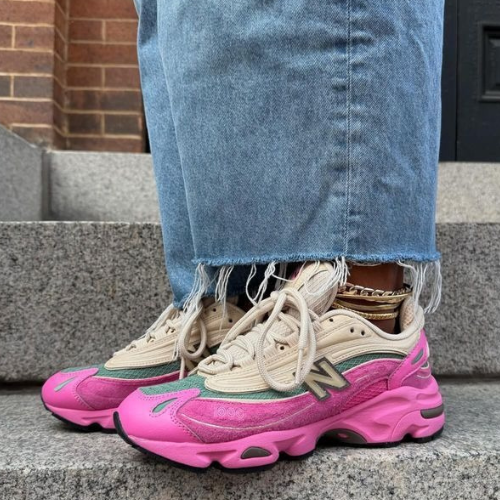 New Balance 1000 Sneakers