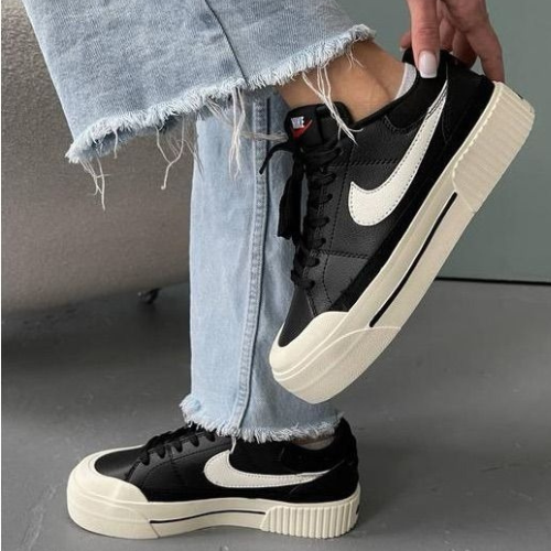 Nike Court Legacy Sneakers