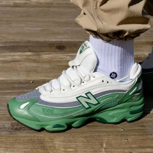 New Balance 1000 Sneakers