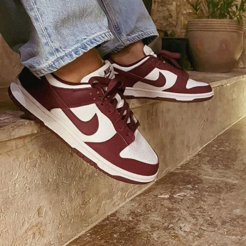 Nike Dunk Low Sneakers