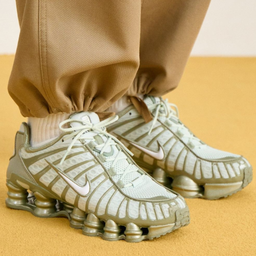 Nike Shox TL Sneakers
