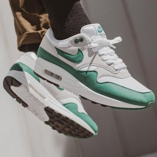 Nike Air Max 1 Sneakers